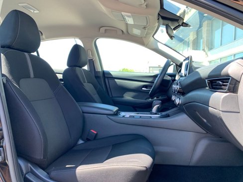 Used 2024 Nissan Sentra SV image 34