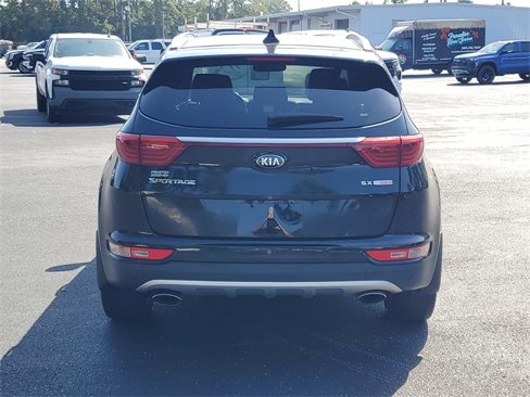 Used 2017 Kia Sportage SX image 5