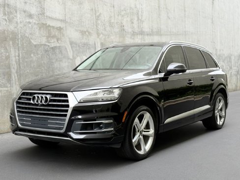 Used 2019 Audi Q7 3.0T Prestige w/ Prestige Package image 1