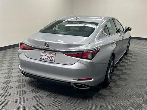 Used 2023 Lexus ES 350 w/ Premium Package image 5
