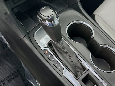 Used 2019 Chevrolet Equinox Premier image 25