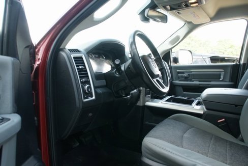 Used 2015 RAM 2500 SLT w/ Luxury Group image 16