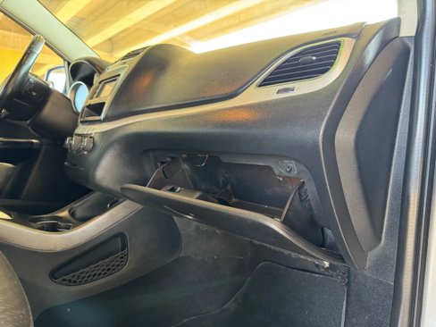 Used 2015 Dodge Journey SXT w/ Flexible Seating Group image 28