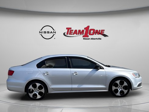 Used 2014 Volkswagen Jetta S image 8