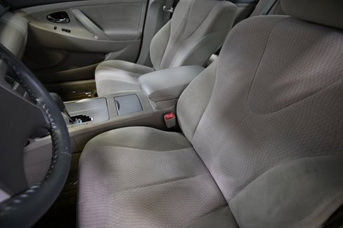 Used 2011 Toyota Camry image 6