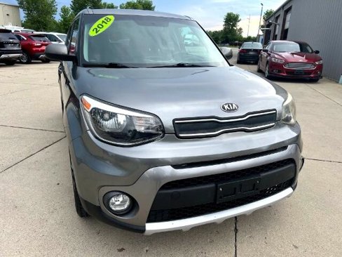 Used 2018 Kia Soul + image 2