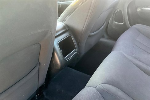 Used 2015 Chrysler 200 Limited w/ Convenience Group image 10