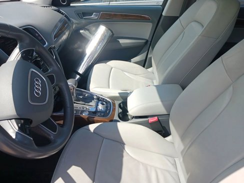 Used 2016 Audi Q5 2.0T Premium Plus w/ Technology Package image 4