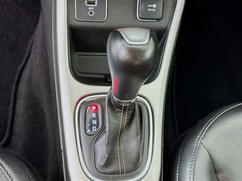 Used 2018 Jeep Compass Latitude w/ Popular Equipment Group image 20