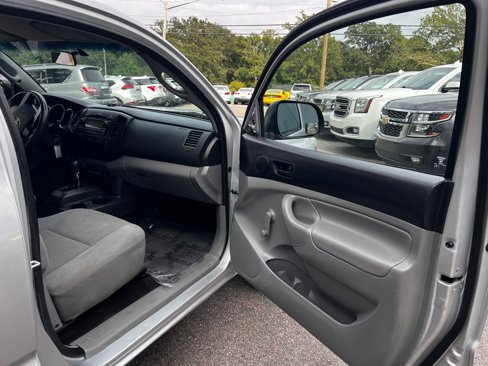 Used 2012 Toyota Tacoma 2WD Regular Cab image 17