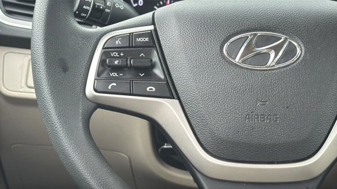 Used 2022 Hyundai Accent SEL image 17