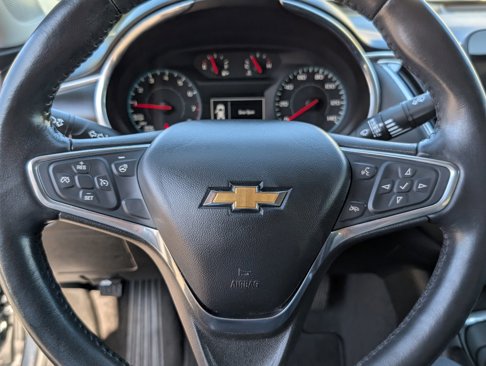 Used 2020 Chevrolet Malibu LT w/ Leather Package image 18