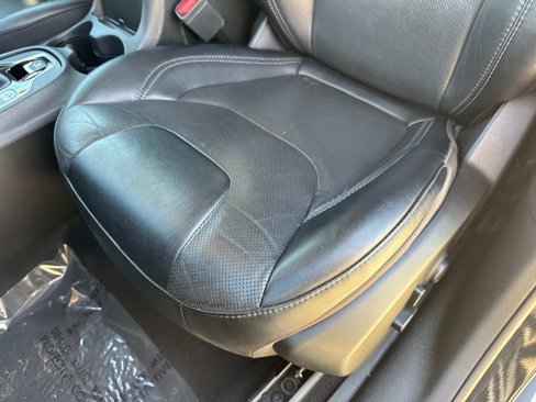 Certified 2022 Jeep Cherokee Limited image 19