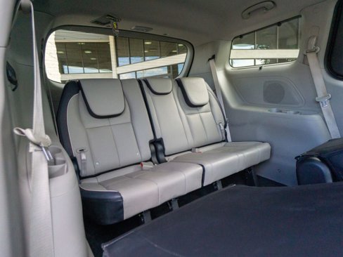 Used 2019 Kia Sedona EX image 33