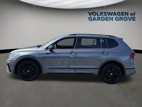 Used 2022 Volkswagen Tiguan SE R-Line image 6
