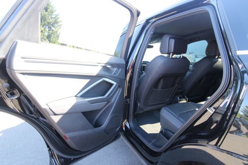 Used 2020 Audi Q3 2.0T Premium Plus image 25