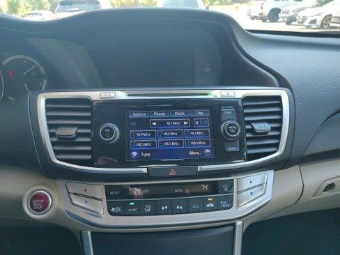 Used 2015 Honda Accord EX-L image 13