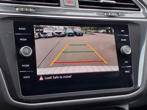 Used 2022 Volkswagen Tiguan SE image 24