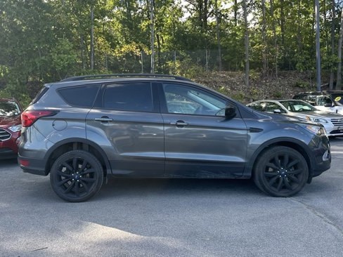 Used 2019 Ford Escape SE image 11