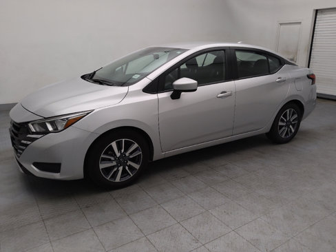 Used 2023 Nissan Versa SV image 2