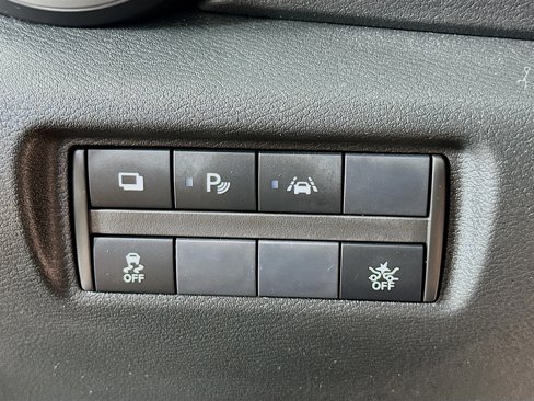 Used 2024 Nissan Versa S w/ Trunk Package image 16