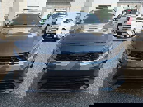Used 2023 Kia Forte LXS image 2