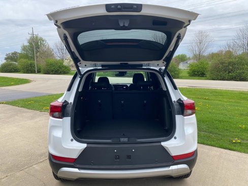 New 2025 Chevrolet TrailBlazer LT w/ Convenience Package image 11