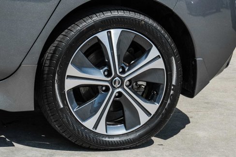 Used 2020 Nissan Leaf SL Plus image 57