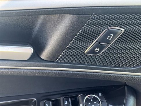 Used 2018 Ford Edge SEL w/ Equipment Group 201A image 11