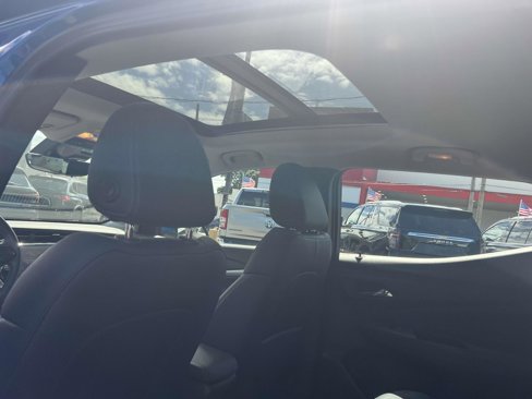 Used 2022 Chevrolet Bolt EUV Premier w/ Sun & Sound Package image 14