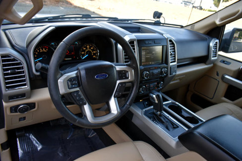 Used 2015 Ford F150 Lariat image 10