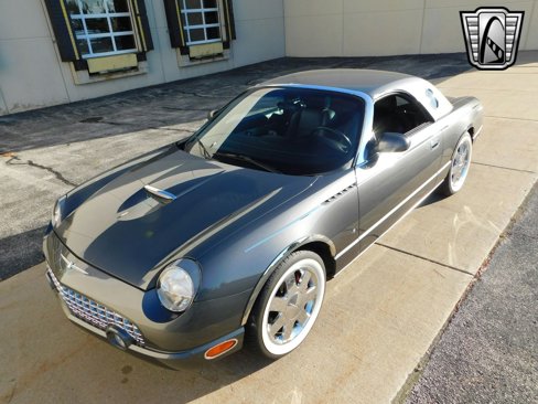 Used 2003 Ford Thunderbird image 3