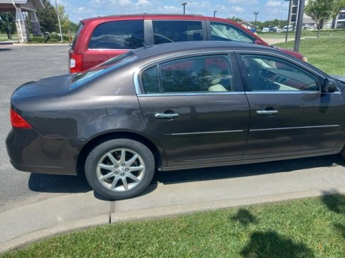 Used 2007 Buick Lucerne CXL image 2