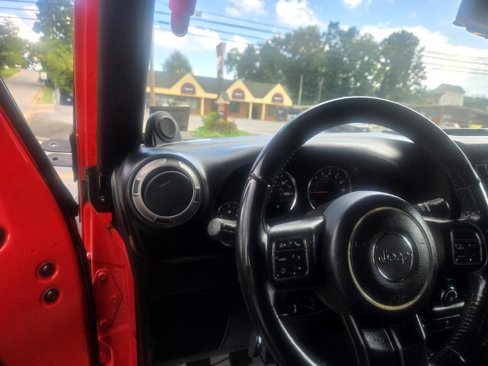 Used 2013 Jeep Wrangler Unlimited Sport image 71