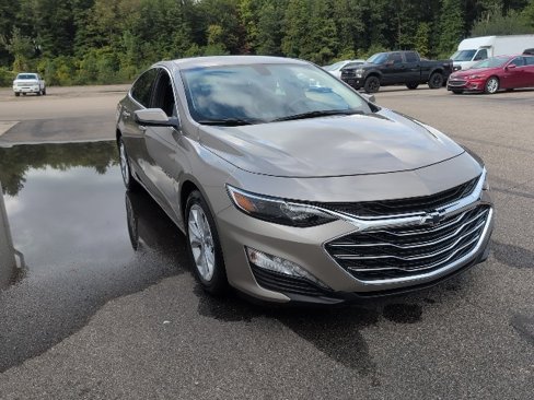 Used 2022 Chevrolet Malibu LT image 9