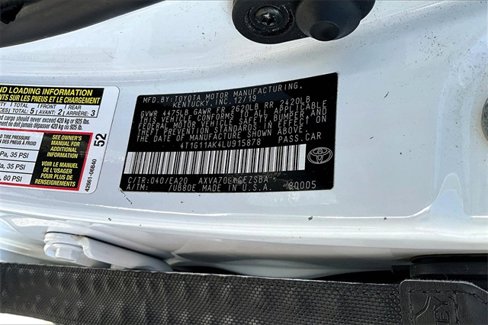 Used 2020 Toyota Camry SE image 18