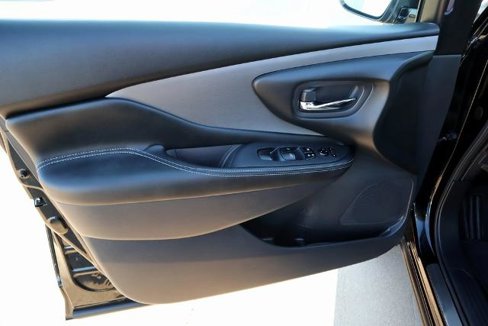 Certified 2024 Nissan Murano SV w/ SV Midnight Edition Package image 17
