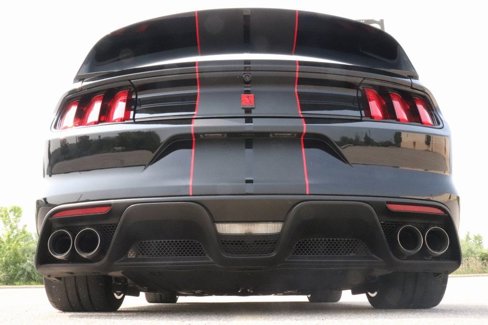 Used 2018 Ford Mustang Shelby GT350R w/ GT350R Equipment Group 920A image 45