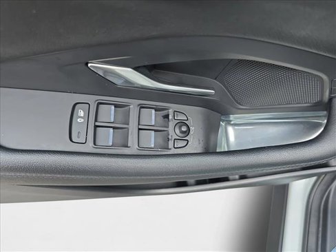 Used 2020 Jaguar E-PACE SE image 27
