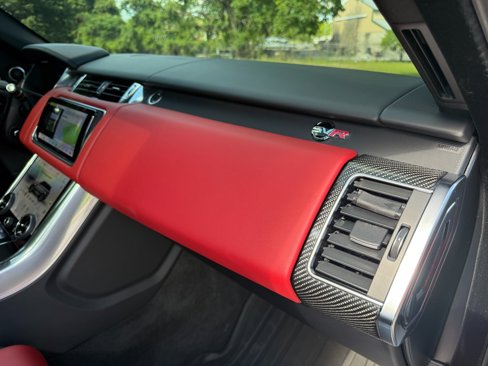 Used 2022 Land Rover Range Rover Sport SVR Carbon Edition image 17