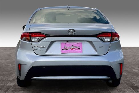 Used 2022 Toyota Corolla LE image 5