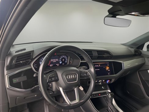 Used 2021 Audi Q3 2.0T Premium image 26