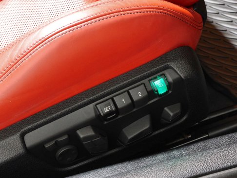 Used 2015 BMW M6 Convertible image 32