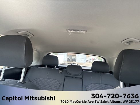 Used 2021 Kia Niro LXS image 28