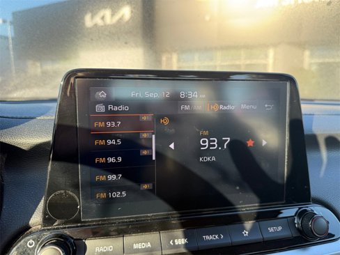 Certified 2022 Kia Forte LXS image 11