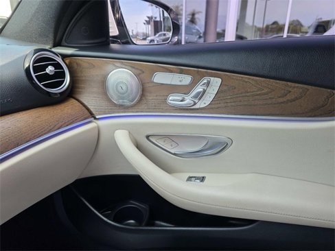Used 2022 Mercedes-Benz E 350 Sedan w/ AMG Line Exterior image 23