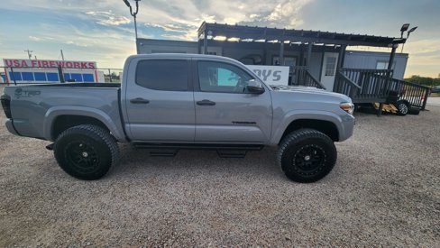Used 2021 Toyota Tacoma TRD Sport image 7
