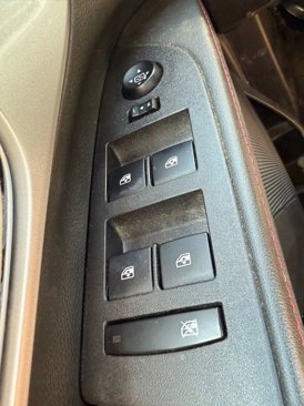 Used 2012 Chevrolet Equinox LT w/ Driver Convenience Package image 18