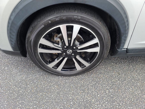 Used 2019 Nissan Kicks SV image 12