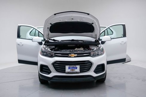 Used 2017 Chevrolet Trax LS image 16